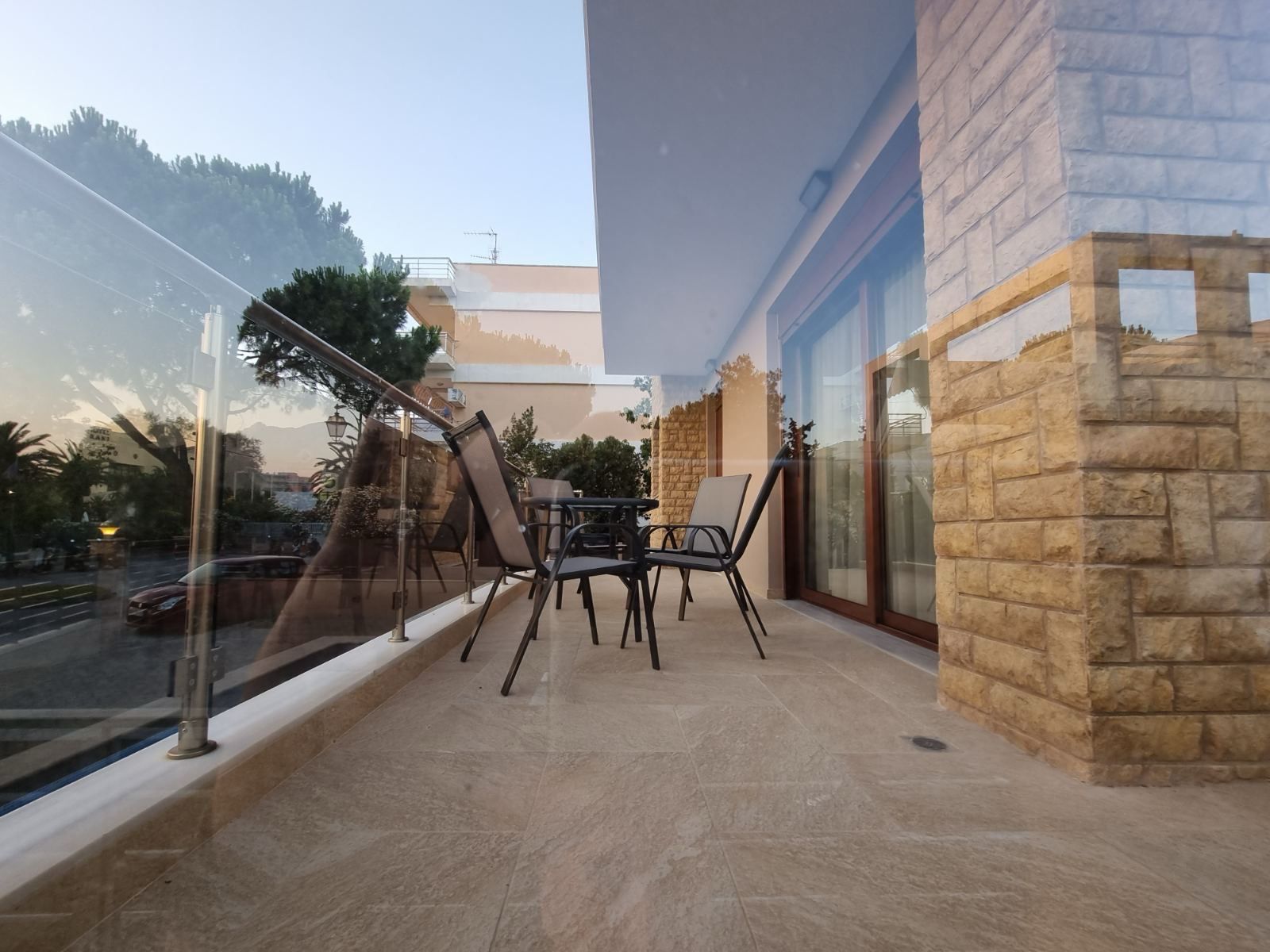 Ελλάδα · Τοποθεσία κατόπιν επικοινωνίας — 27